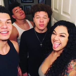 Meet your Posher, Monteral